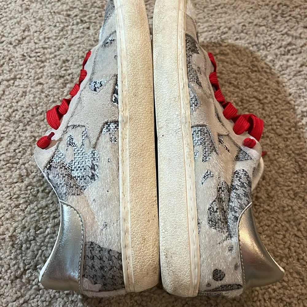 Steve Madden Philosophy Star Sneakers Size 7.5